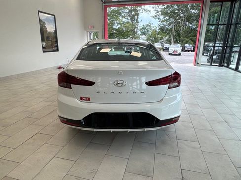 Used 2020 Hyundai Elantra SEL w/ Winter Weather Package image 4