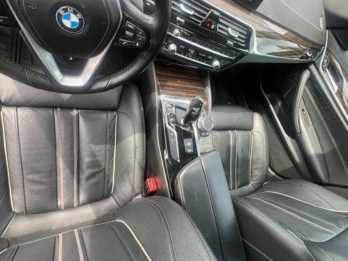 Used 2019 BMW 530e xDrive w/ Convenience Package AWD/4WD image 25