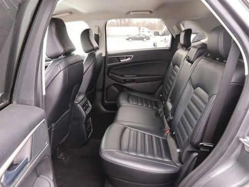 Certified 2024 Ford Edge SEL image 9