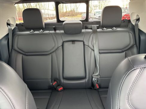 New 2026 Ford Maverick Lariat w/ Black Appearance Package image 26