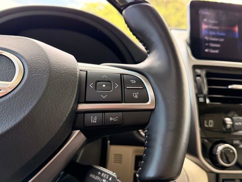 Used 2022 Lexus GX 460 Premium w/ Premium Package AWD/4WD image 25