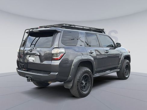Used 2018 Toyota 4Runner SR5 Premium AWD/4WD image 7