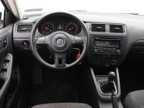 Used 2013 Volkswagen Jetta S image 12