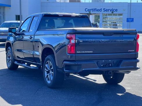 Used 2023 Chevrolet Silverado 1500 RST AWD/4WD image 13