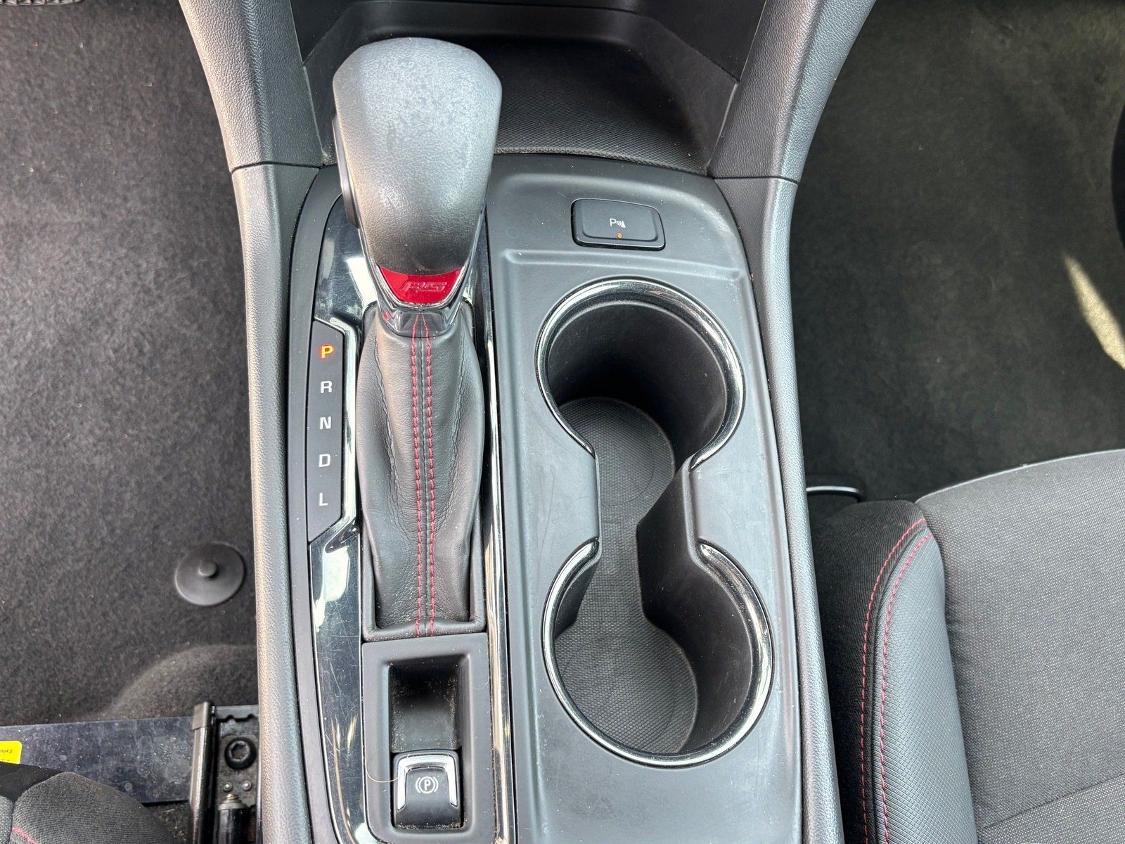 Used 2023 Chevrolet Equinox RS AWD/4WD image 16