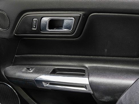 Used 2022 Ford Mustang GT Premium image 17