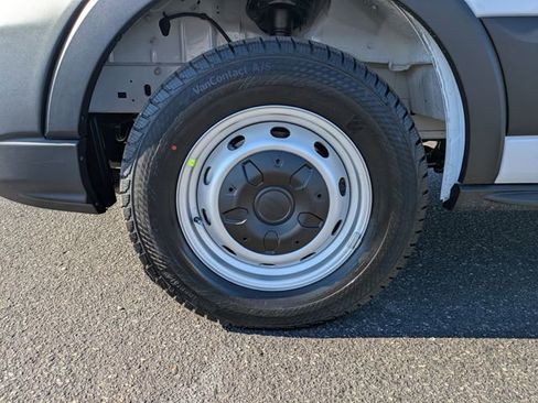 New 2026 Ford Transit 250 148 Medium Roof w/ Load Area Protection Package image 10