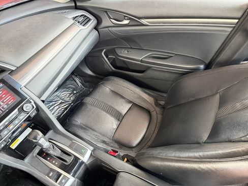 Used 2019 Honda Civic Touring image 27