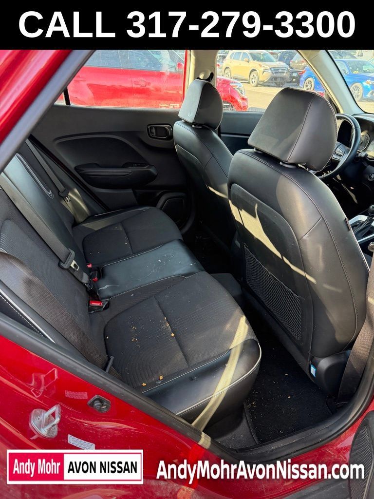 Used 2022 Hyundai Venue Limited FWD image 8