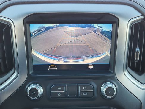 Used 2022 GMC Sierra 2500 SLE w/ SLE Convenience Package image 22