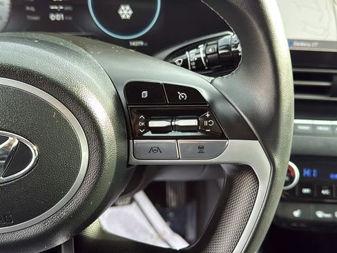 Used 2023 Hyundai Elantra SEL w/ Convenience Package image 15