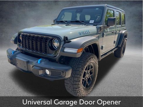 Used 2024 Jeep Wrangler Unlimited AWD/4WD image 4