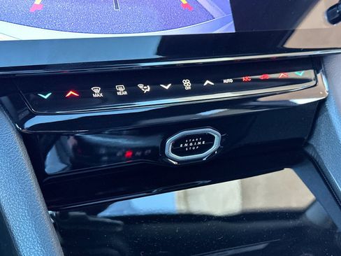 New 2026 Jeep Grand Cherokee Altitude AWD/4WD image 19