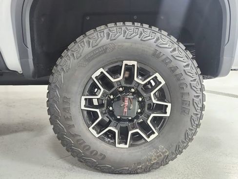 New 2026 GMC Sierra 2500 AT4X AWD/4WD image 52