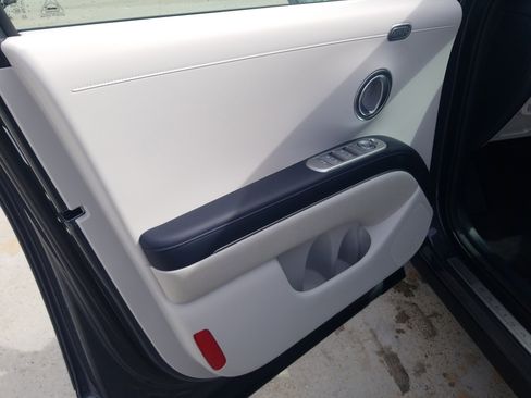 New 2026 Hyundai Palisade Calligraphy FWD image 9