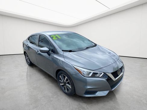 Used 2021 Nissan Versa SV FWD image 41