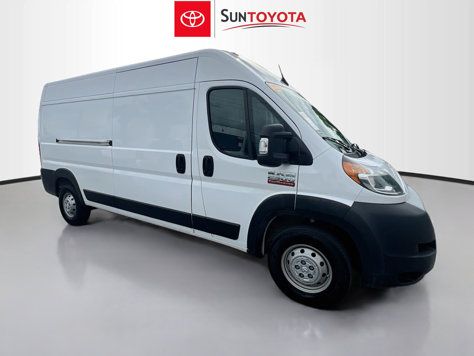 Used 2022 RAM ProMaster 2500 FWD image 1