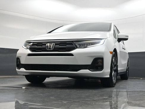Used 2025 Honda Odyssey EX-L image 42