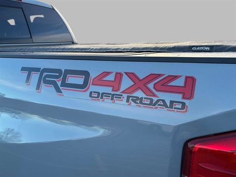 Used 2018 Toyota Tundra SR5 w/ TRD Off Road Package image 12