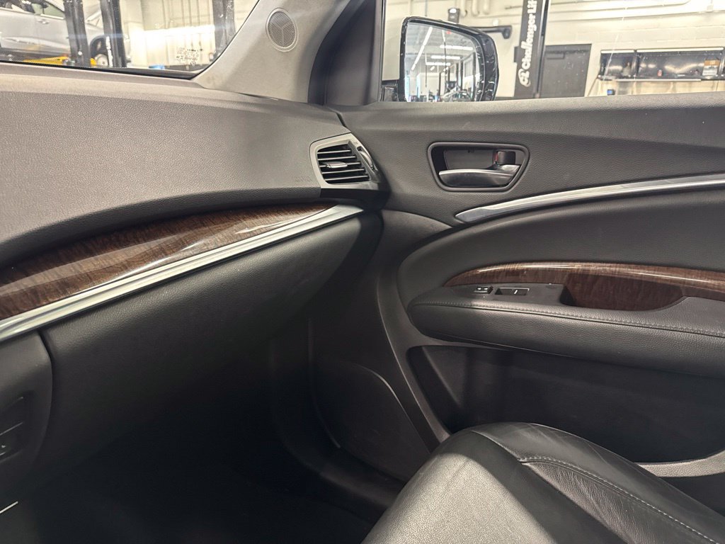 Used 2020 Acura MDX SH-AWD image 17