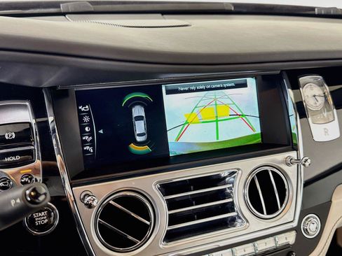 Used 2019 Rolls-Royce Ghost RWD image 20