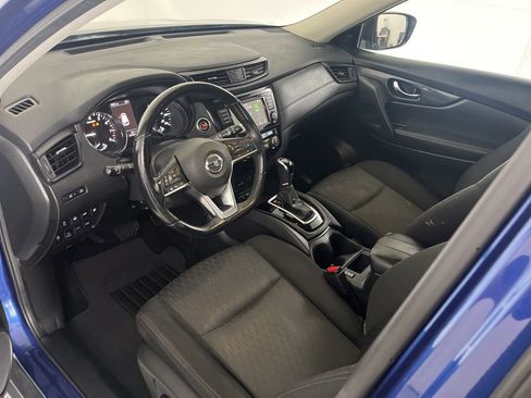 Used 2019 Nissan Rogue SV w/ Premium Package AWD/4WD image 25