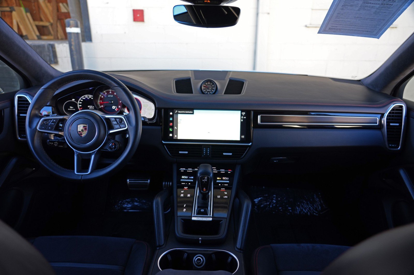 Used 2022 Porsche Cayenne GTS w/ Towing Package w/o Tow Ball AWD/4WD image 13