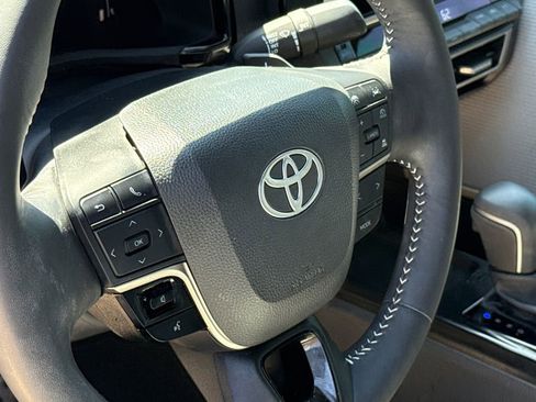 Used 2025 Toyota Camry SE w/ Multimedia Upgrade Package image 29