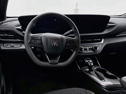 Used 2025 Buick Envista Preferred FWD image 17