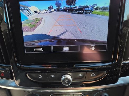 Used 2020 Chevrolet Traverse LT FWD image 28