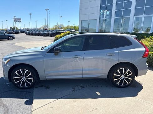 Certified 2024 Volvo XC60 B5 Plus AWD/4WD image 10