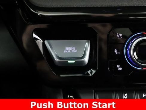 Used 2025 GMC Sierra 2500 AT4 w/ AT4 Premium Plus Package image 24