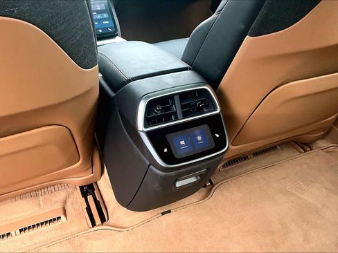 Used 2022 Lucid Air Grand Touring image 38