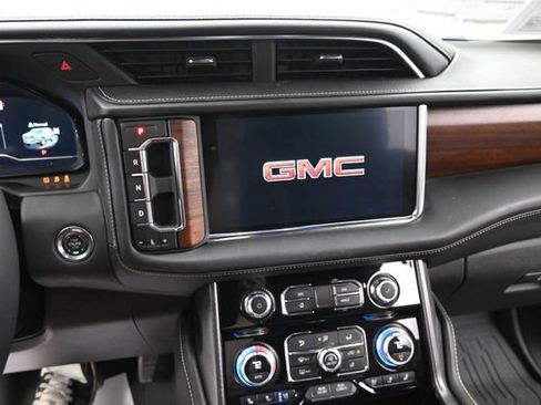 Used 2024 GMC Yukon Denali Ultimate AWD/4WD image 23