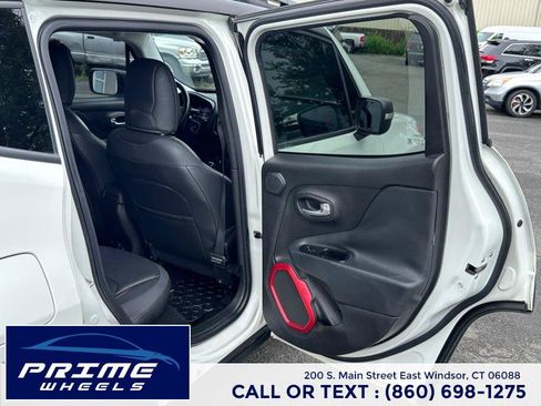 Used 2015 Jeep Renegade Trailhawk w/ Premium Leather Group AWD/4WD image 14