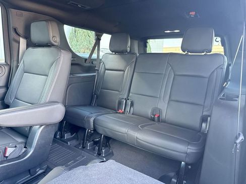 Used 2023 GMC Yukon XL Denali image 39