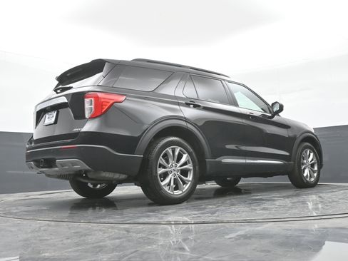 Used 2023 Ford Explorer XLT w/ Equipment Group 202A image 46