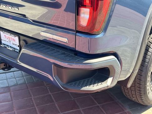 New 2026 GMC Sierra 1500 Elevation w/ LPO, Elevation Black Package image 31