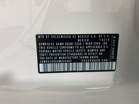 Used 2016 Volkswagen GTI SE w/ Lighting Package (SEL) FWD image 12