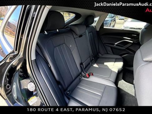 Used 2025 Audi Q5 2.0T Premium Plus w/ Premium Plus image 19