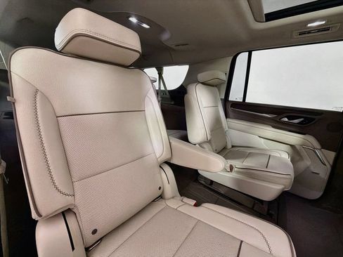 Used 2021 GMC Yukon XL Denali w/ Denali Premium Package AWD/4WD image 27