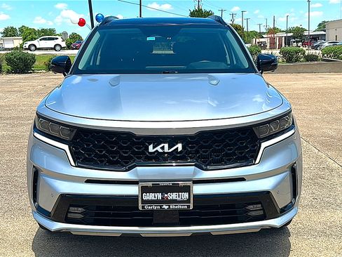 Used 2022 Kia Sorento SX FWD image 11