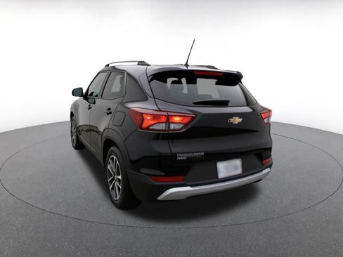 Used 2025 Chevrolet TrailBlazer LT AWD/4WD image 7