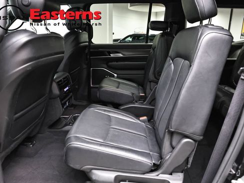 Used 2024 Jeep Wagoneer Series II AWD/4WD image 21