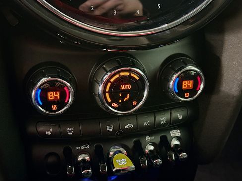 Used 2024 MINI Cooper SE image 24