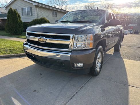 Used 2007 Chevrolet Silverado 1500 LT w/ 1LT Convenience Package image 5