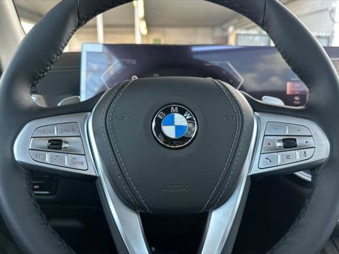 New 2026 BMW X7 xDrive40i w/ Premium Package image 24