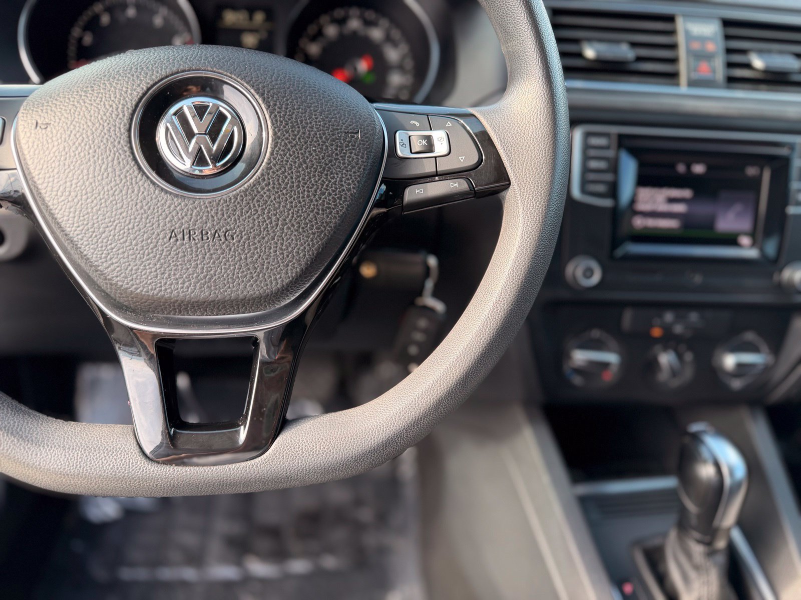 Used 2018 Volkswagen Jetta S FWD image 18