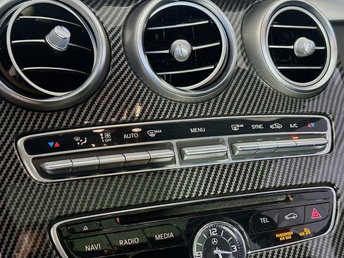 Used 2018 Mercedes-Benz C 300 4MATIC Sedan image 24