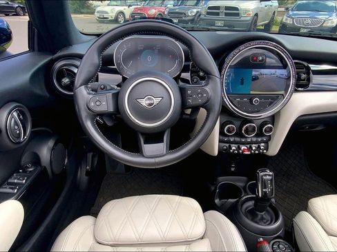 Used 2022 MINI Cooper S image 5